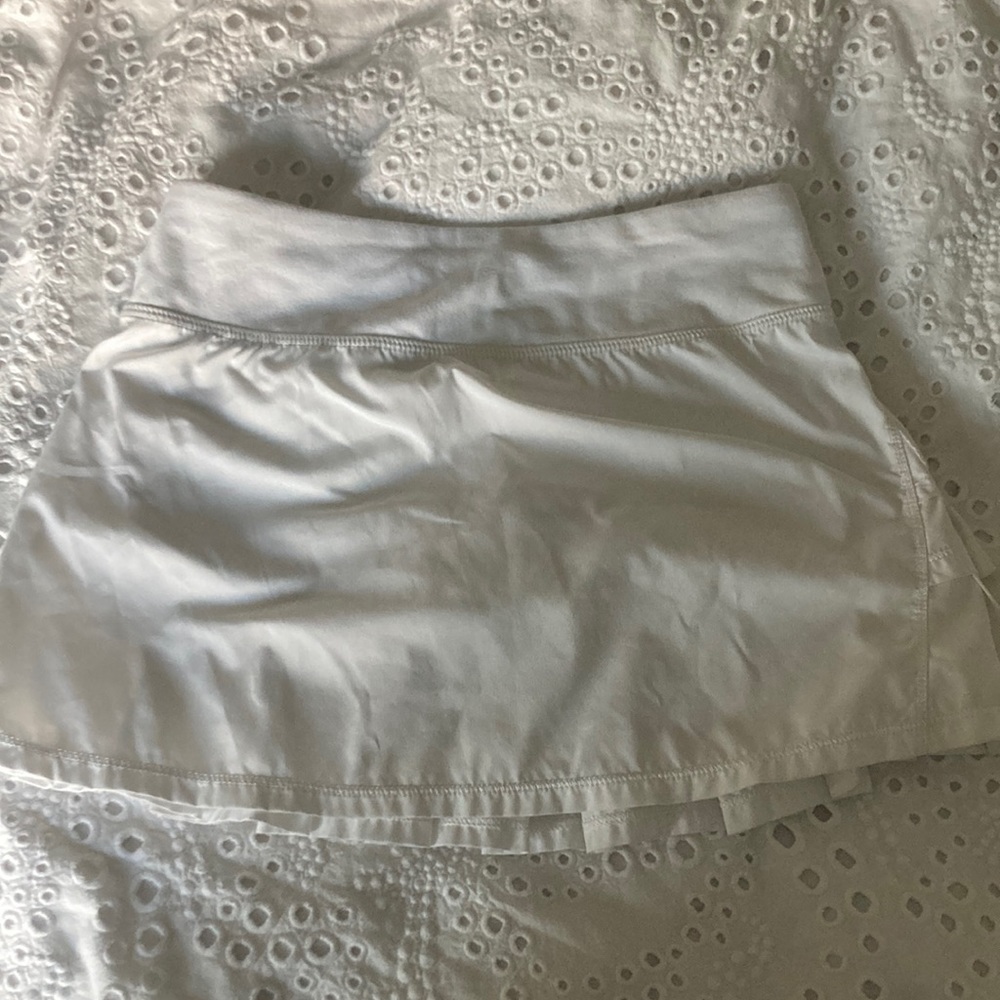 White Ivivva skirt